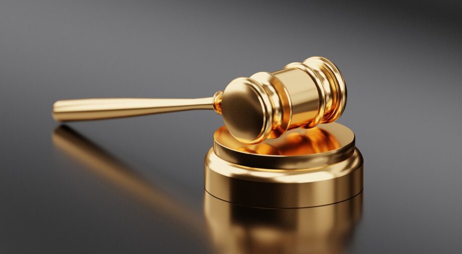 Do I Have to Report an Accident to My Insurance in Texas? – Veronica Winters Painting