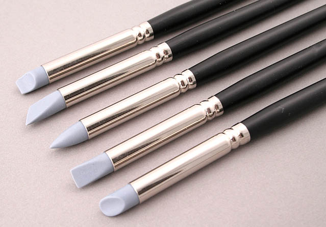 5 great art supplies to use in your art studio – Veronica Winters Painting