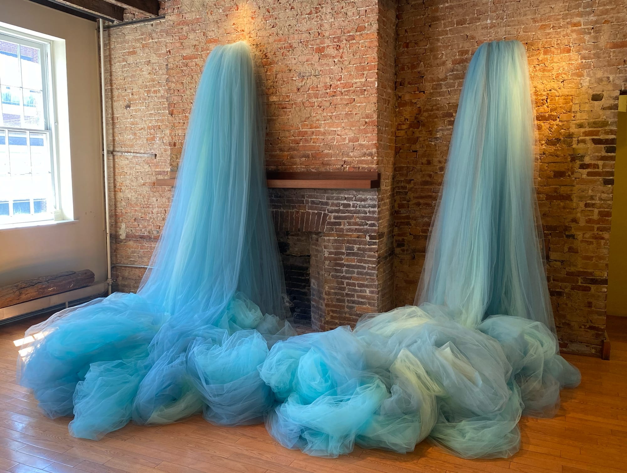 With 60 Artists, ‘The Golden Thread’ Weaves Together a Survey of Contemporary Fiber Art — Colossal