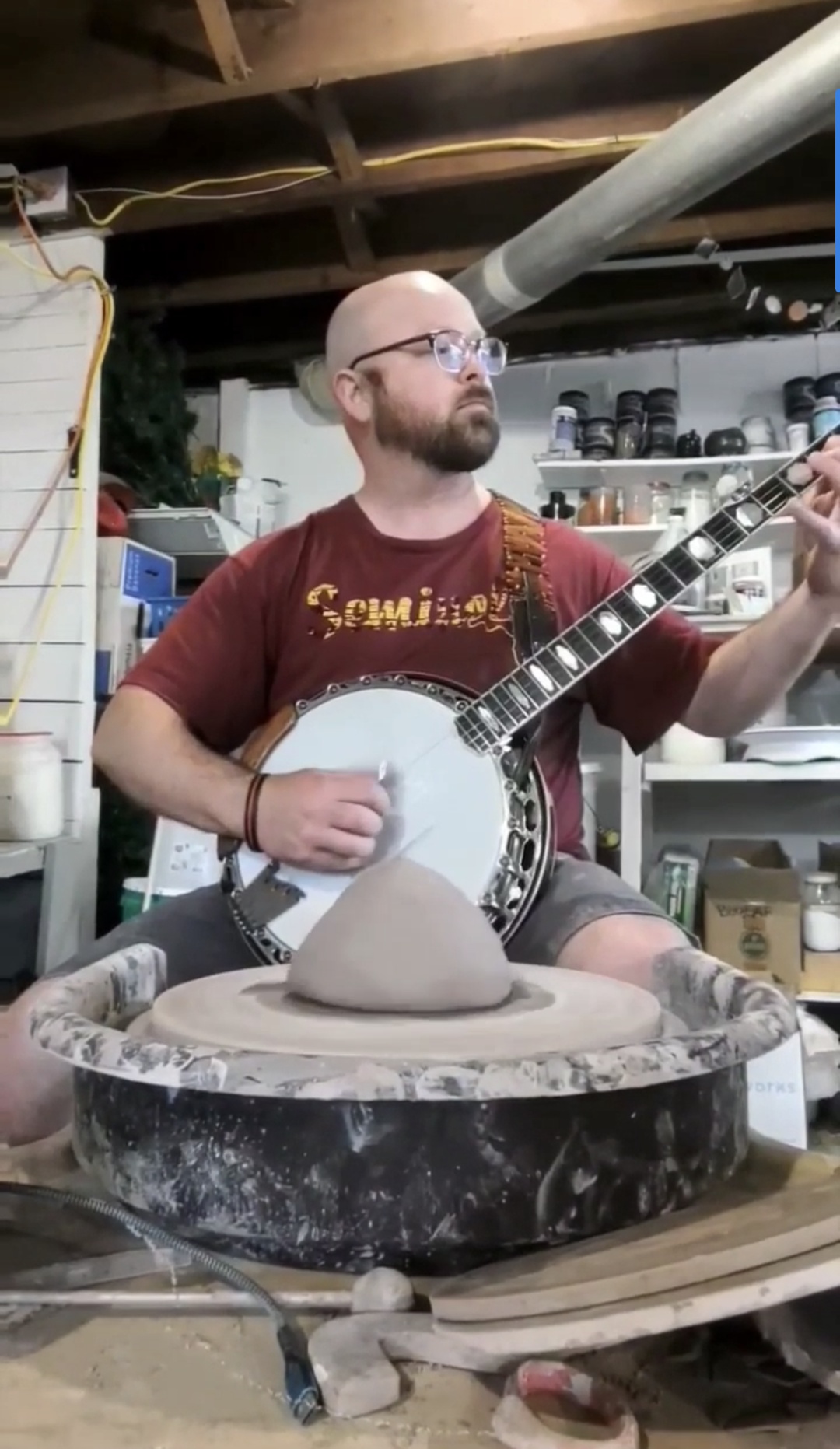 He Plays Banjo And He Pots! | Darren Jackson