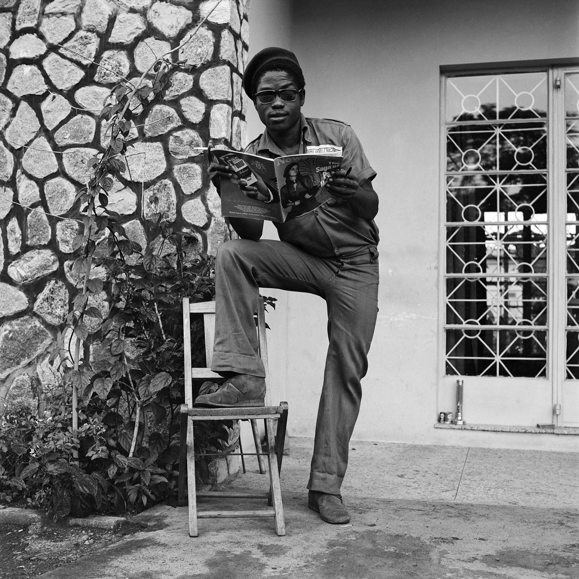 This Artist-Run Archive Preserves Endangered Photographic Negatives in a Celebration of Lagos — Colossal